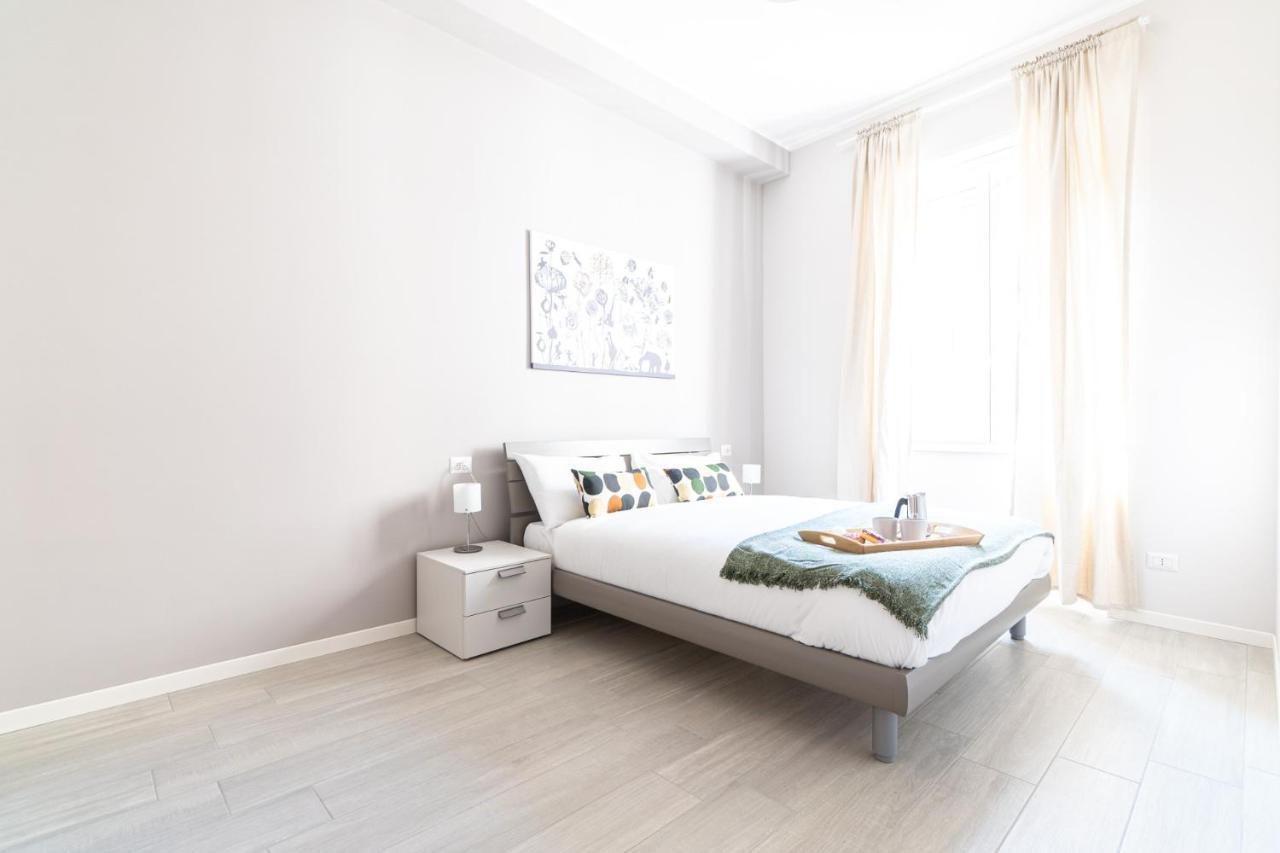 Appartement Easylife - Accogliente Residenza A Due Passi Dal Duomo à Milan Extérieur photo