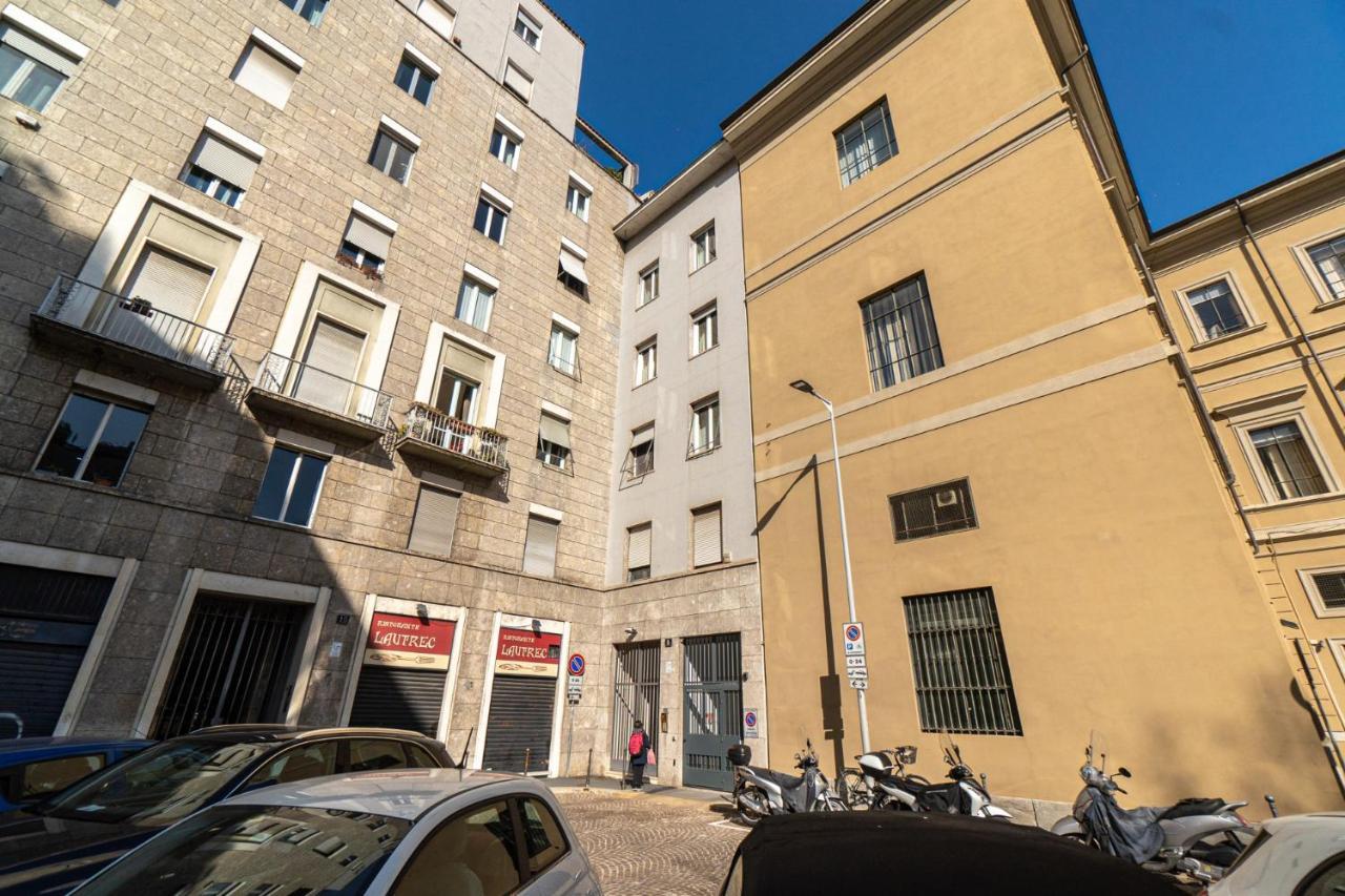 Appartement Easylife - Accogliente Residenza A Due Passi Dal Duomo à Milan Extérieur photo