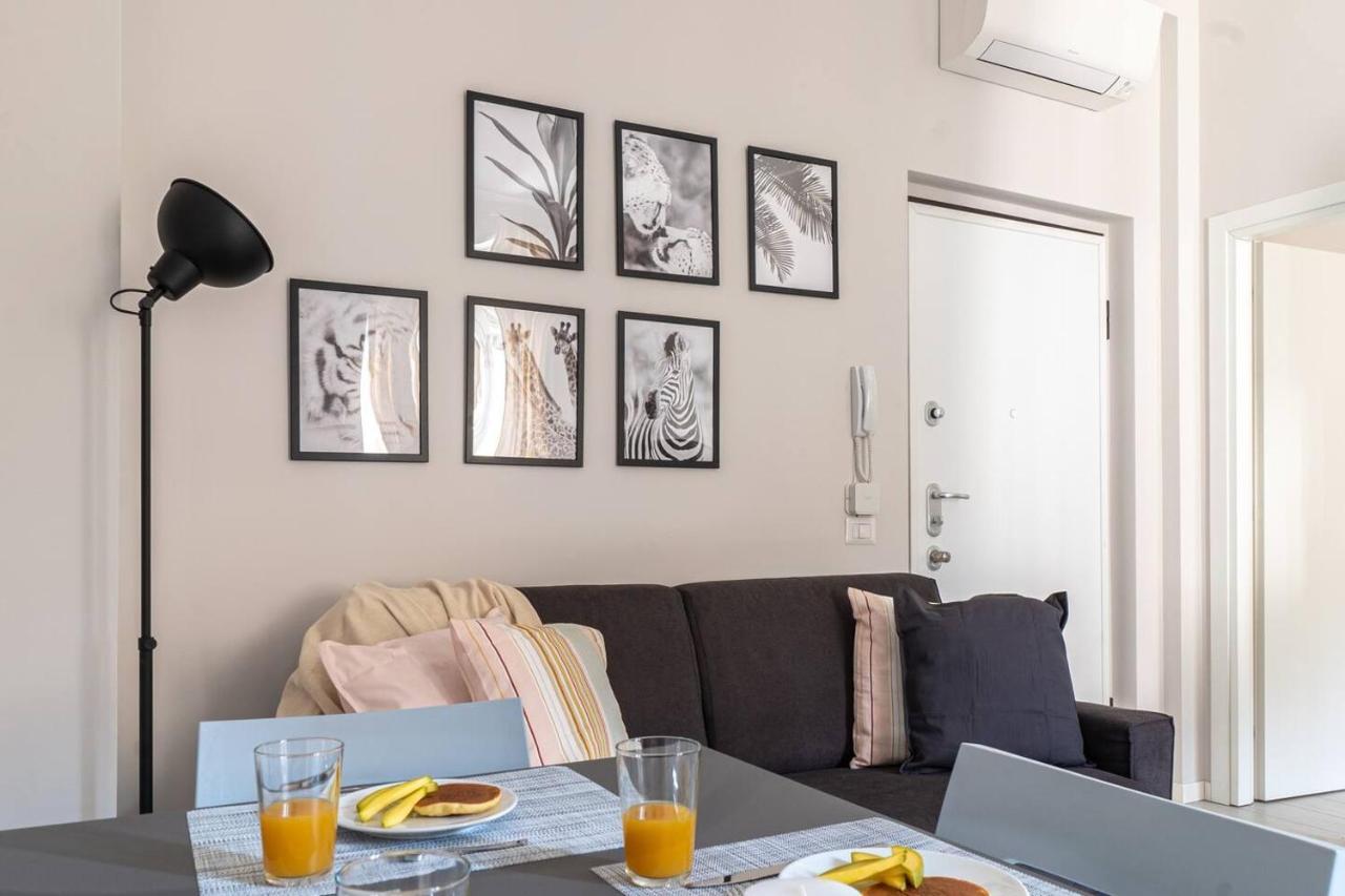 Appartement Easylife - Accogliente Residenza A Due Passi Dal Duomo à Milan Extérieur photo