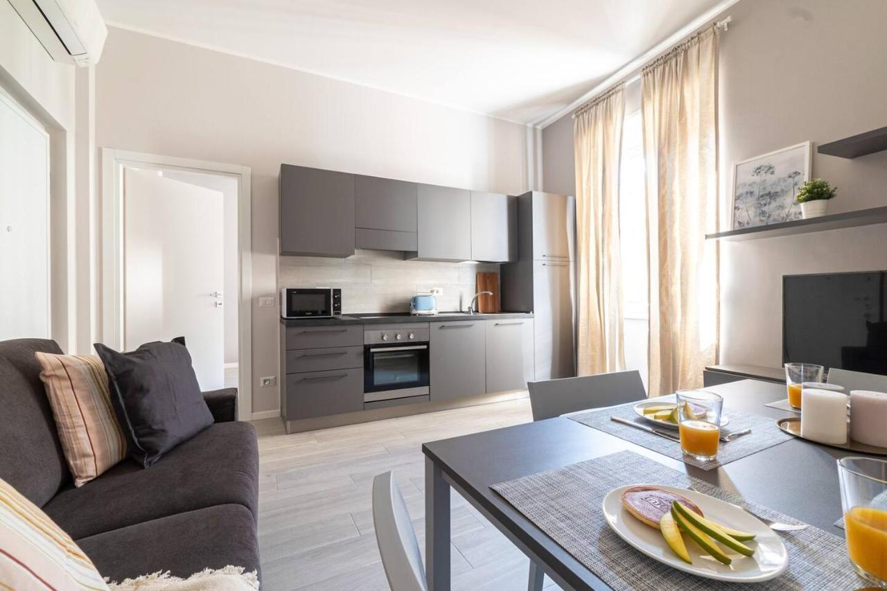 Appartement Easylife - Accogliente Residenza A Due Passi Dal Duomo à Milan Extérieur photo