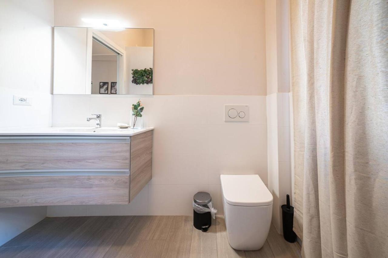 Appartement Easylife - Accogliente Residenza A Due Passi Dal Duomo à Milan Extérieur photo