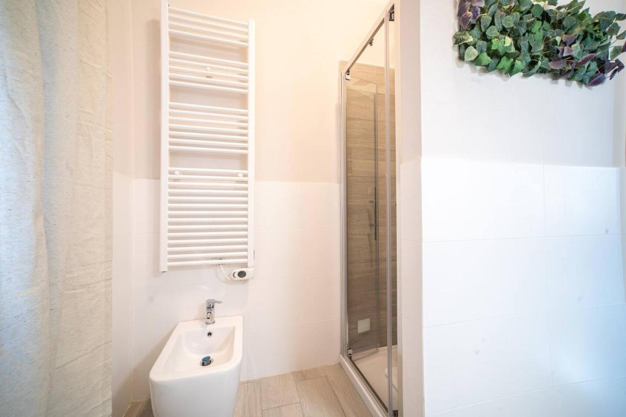 Appartement Easylife - Accogliente Residenza A Due Passi Dal Duomo à Milan Extérieur photo